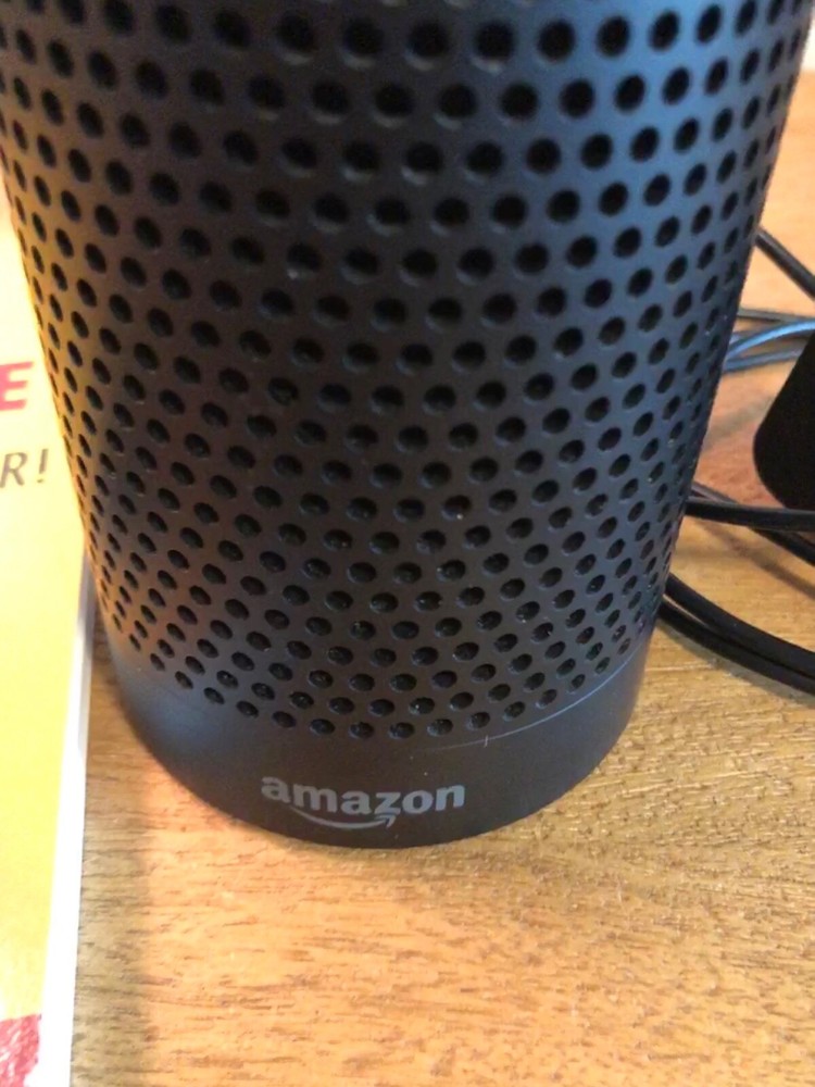 Amazon Echo Dot Smart Speaker with Alexa CE0984 – VERY GENTLY USED