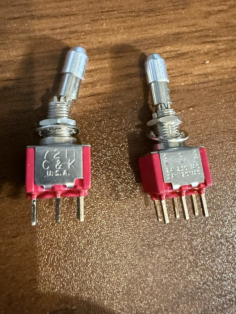 C&K Toggle Switch Locking 7211 (2 PCs)