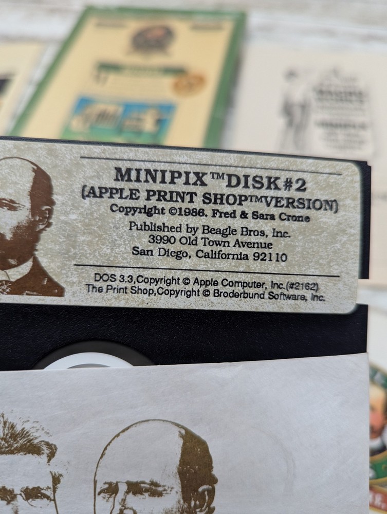 1985 APPLE COMPUTER 5.25" Floppy Disk MINIPIX ProDOS Version Beagle Bros #2