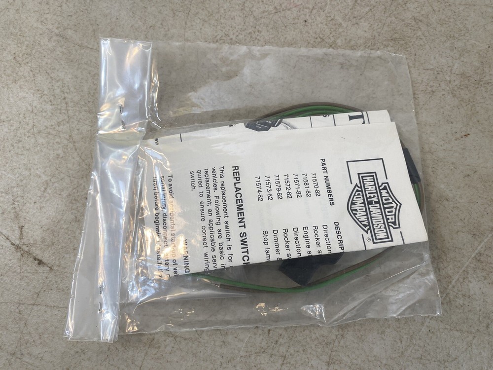 Harley Davidson oem part 71579-82 Switch Kit 94E51