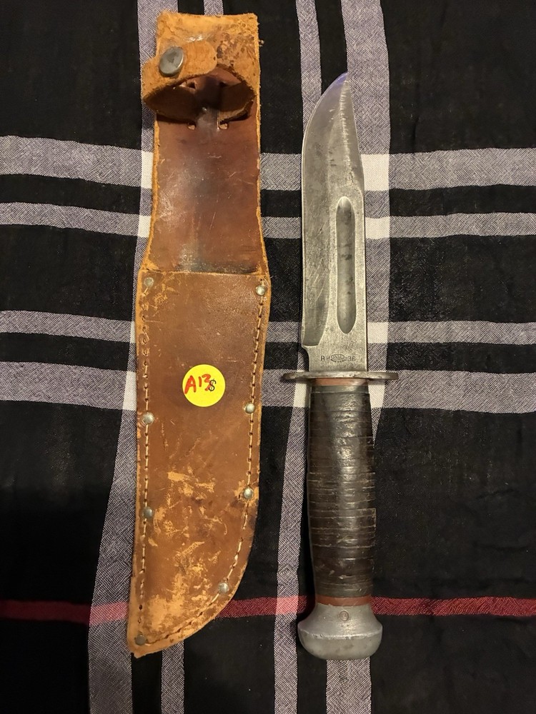 US WW2 Pal RH-36 Fighting Knife And Sheath