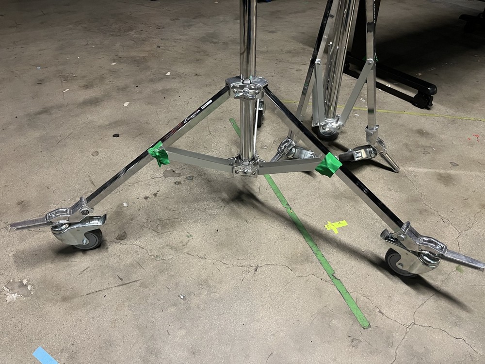 Combo Steel Stand - Avenger A5042CS Roller 42 Low Base