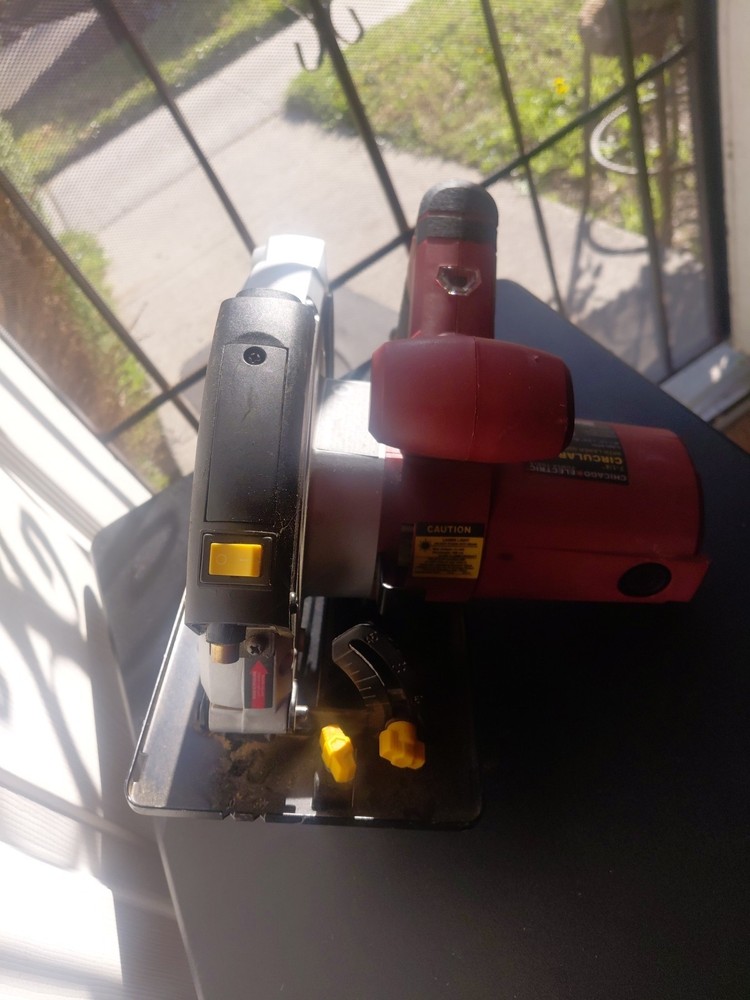 Circular Saw Chicago Electric 7-1/4"