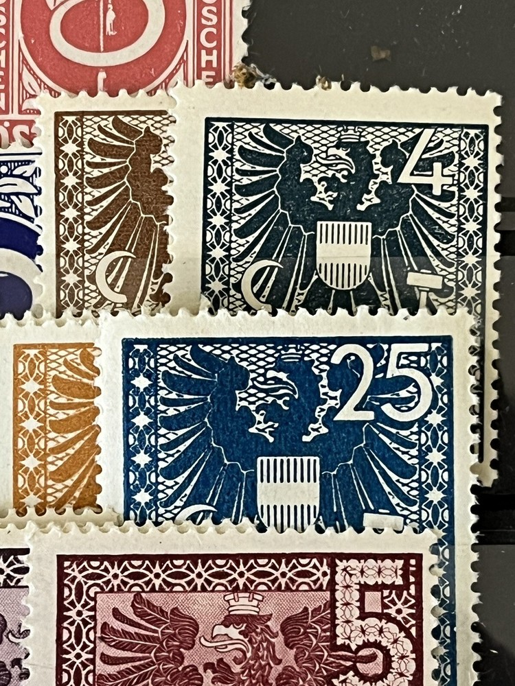 AUSTRIA 1945 - Post Horn, Renner Government - 2 Complete Sets - MNH