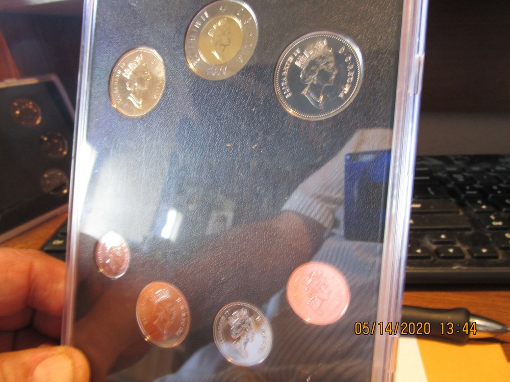 2000 Royal Canadian Uncirculated Proof Set +++++ (7)