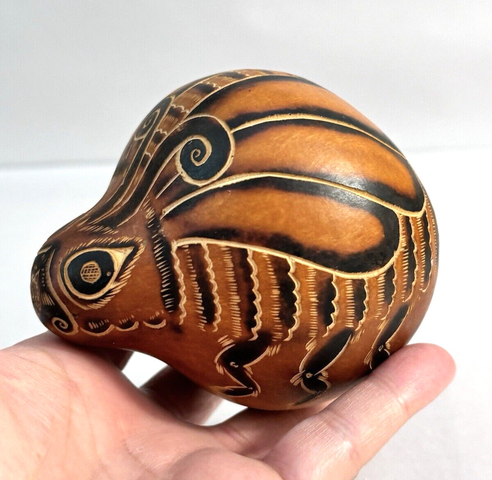 Hand Painted Peruvian Gourd Bee/Bug/insect