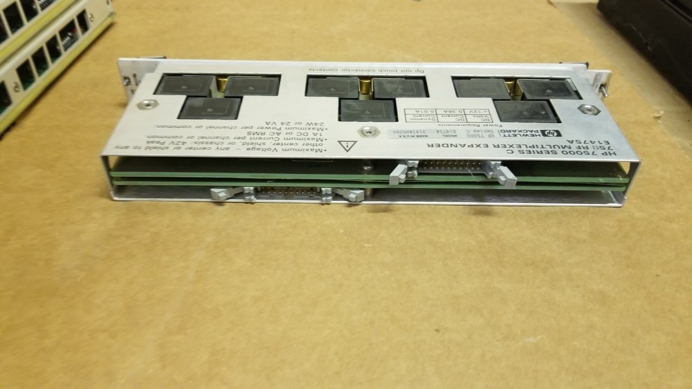 HP E1475A VXI Multiplexer