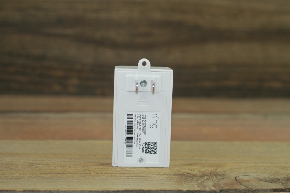 Ring Alarm Range Extender 4AR1S7-0EN0 Better Network Coverage