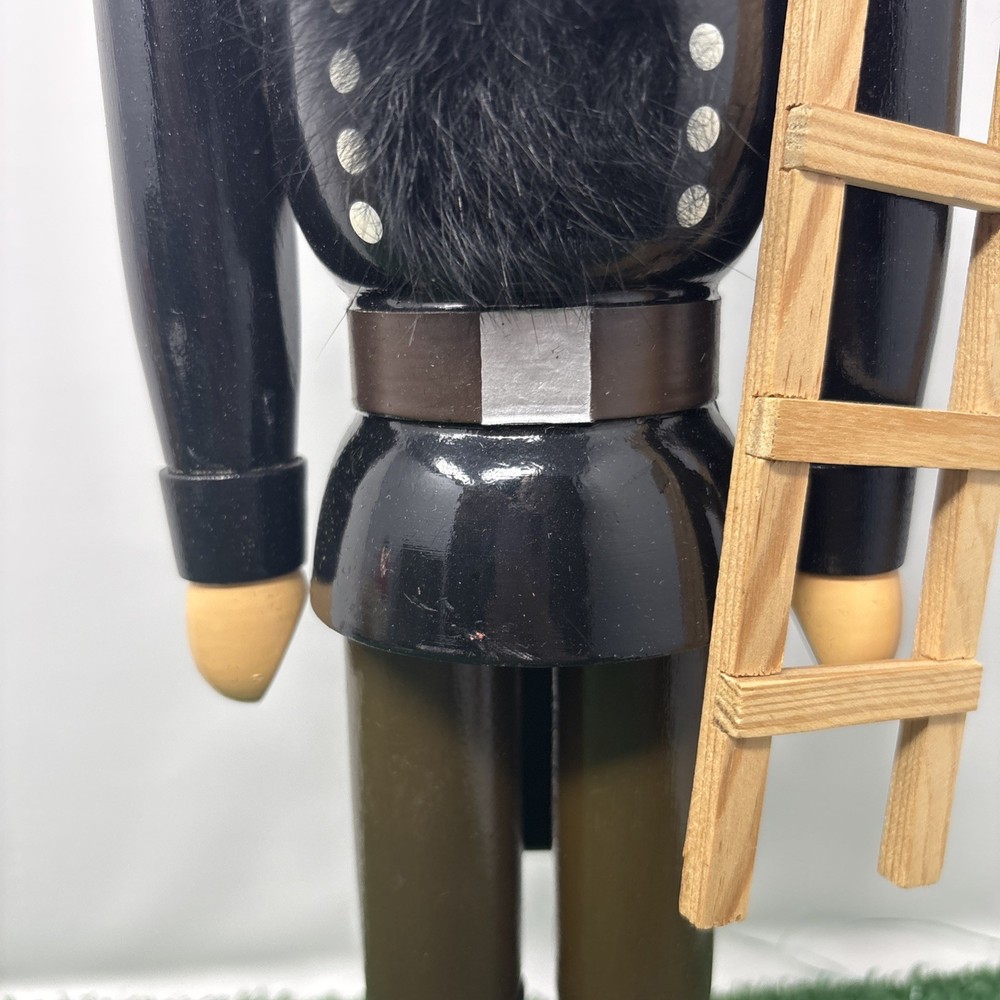 Vero Seiffener Nutcracker Schornsteinfeger 432 005