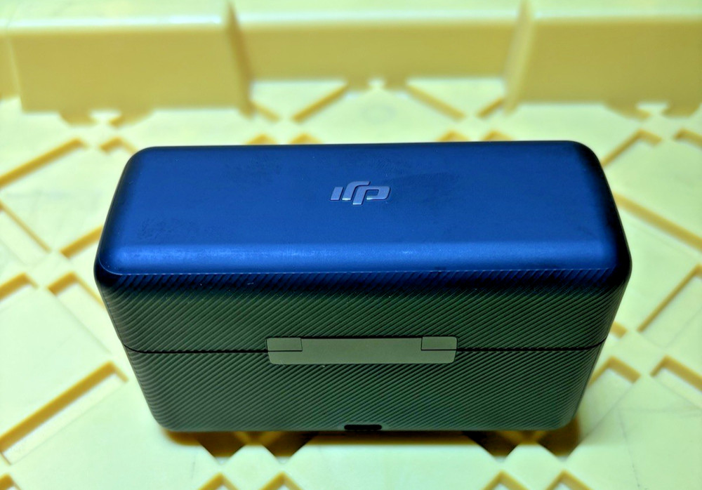 DJI Mic Wireless Dual \Microphone System with Charging Case & Soft Covers