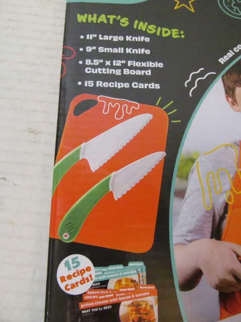 MasterChef Junior Kitchen Cutting Board & Knife Set for Ages 6+