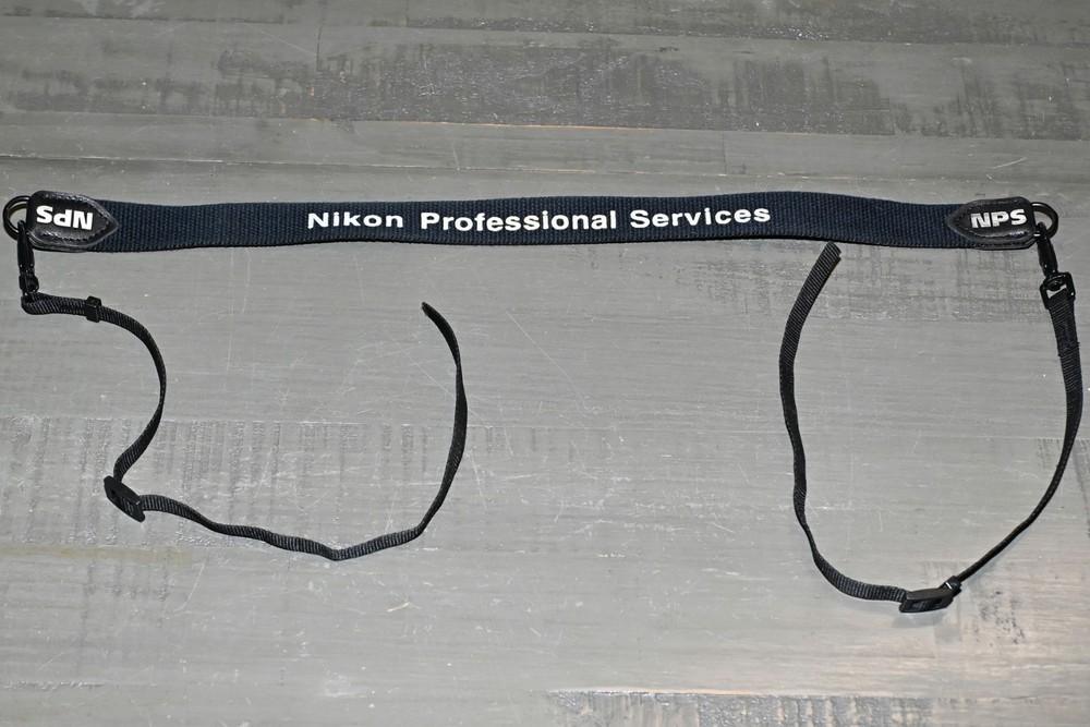 Nikon Professional Services neck strap