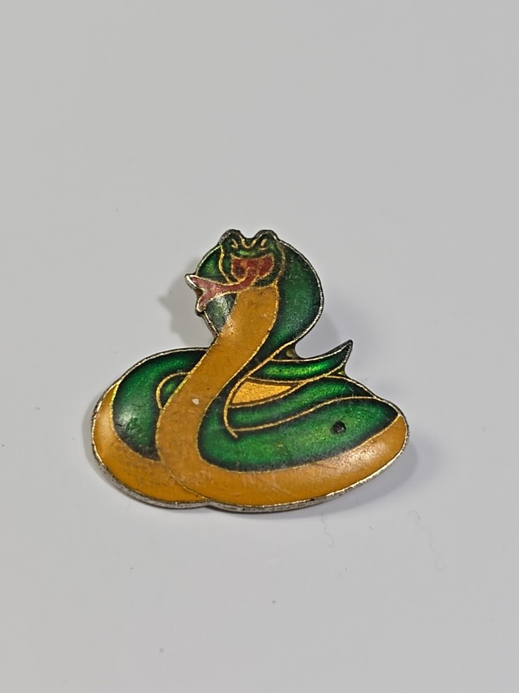 Cobra Snake Green & Yellow Lapel Pin