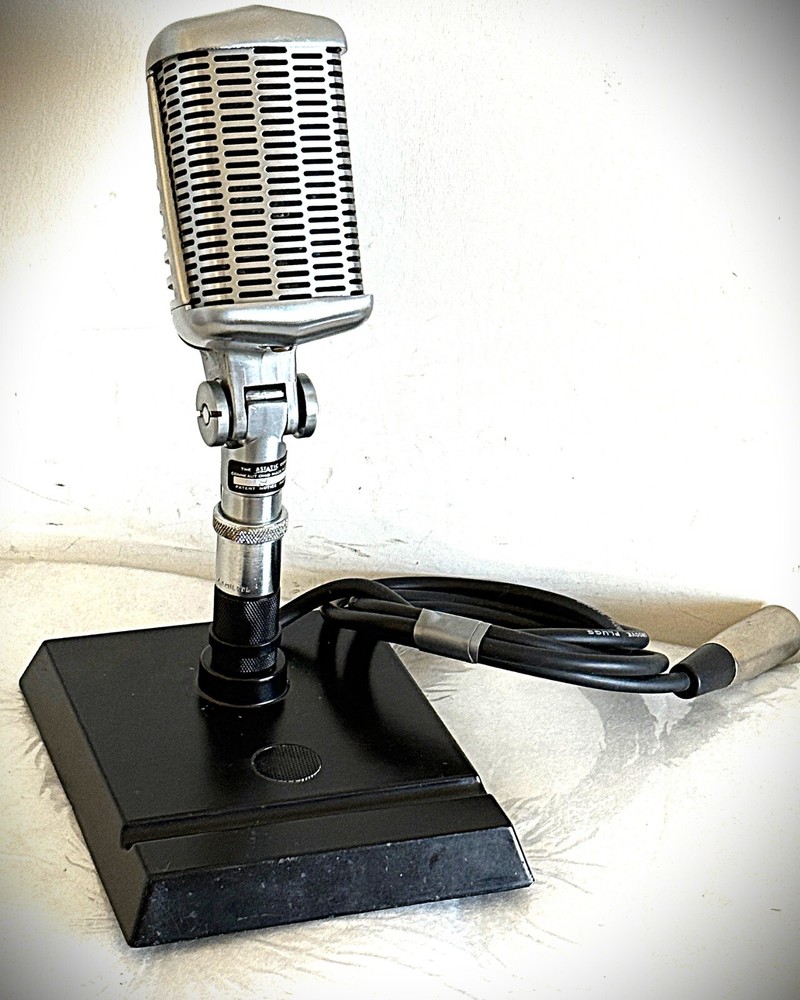 Vintage 1950's ASTATIC 77L Dynamic Microphone, original element, stand & cable