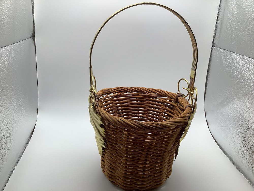Wicker Flower Planter Vase Metal Handle And Leafs MISSING 1 Leaf