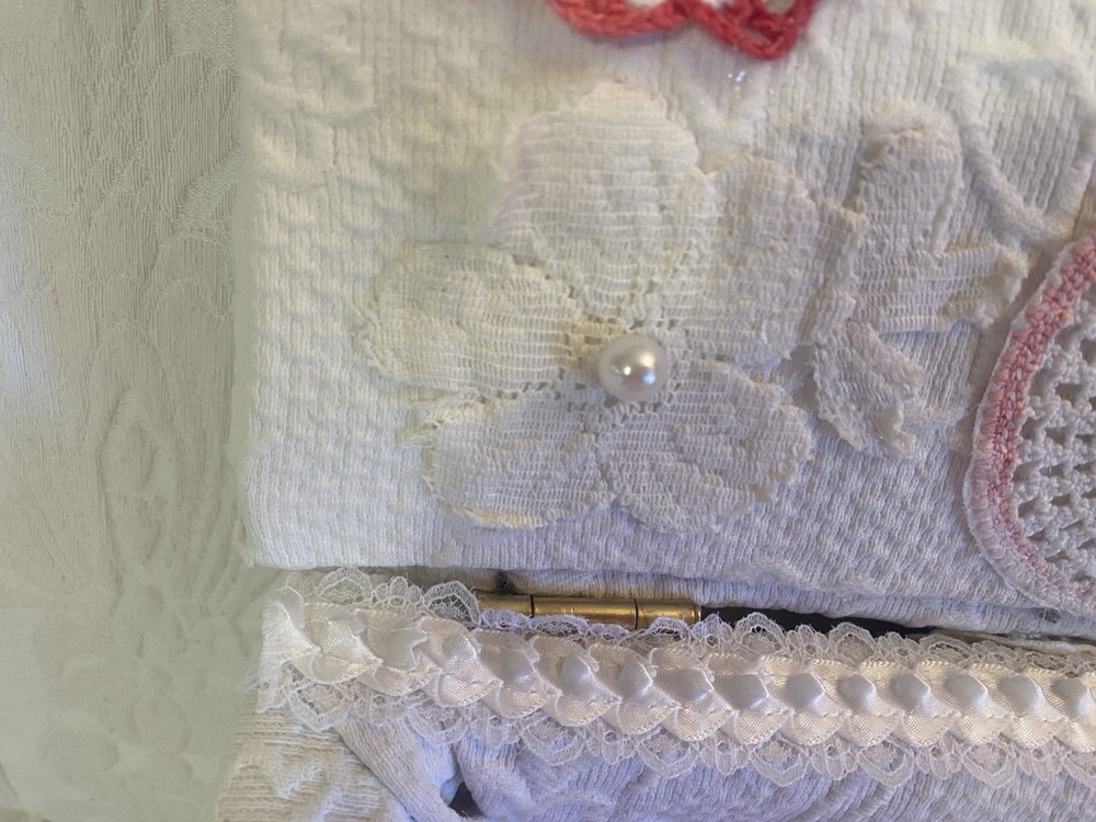 Shabby Chic Grandma Core Sewing Box