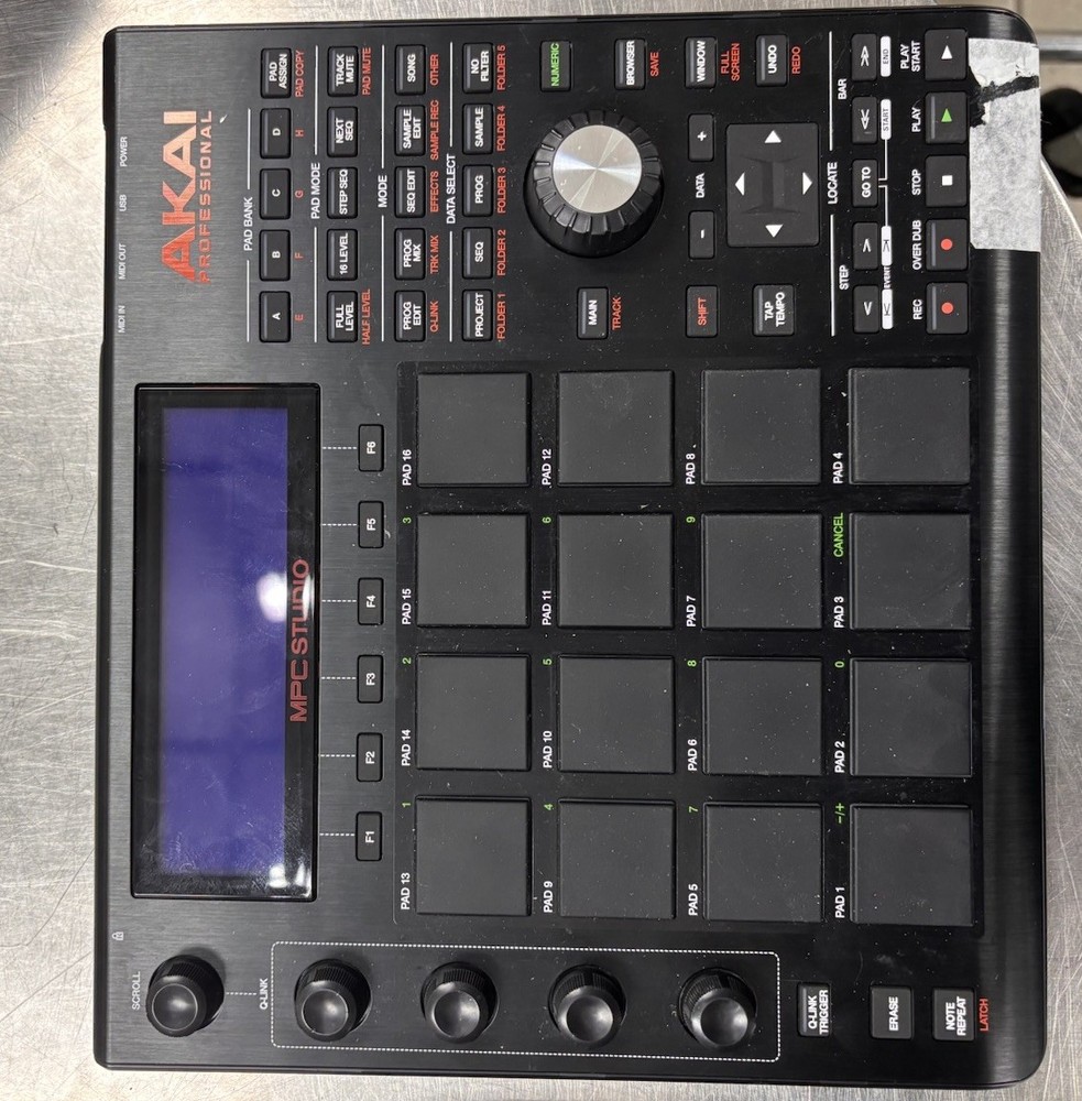 AKAI MPC STUDIO BLACK 2010
