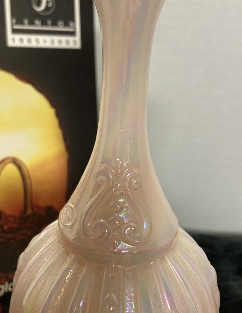 Fenton 1989 Shell Pink Iridescent Designer Bell