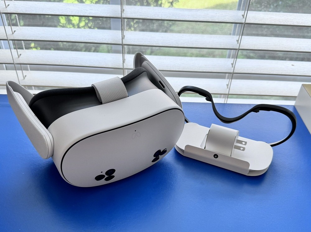 NEW Meta Quest 3S HEADSET ONLY - 128GB - No Controllers - Replacement Headset