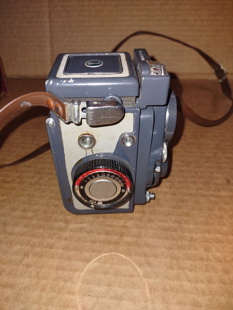 Vintage Yashica 44 Camera