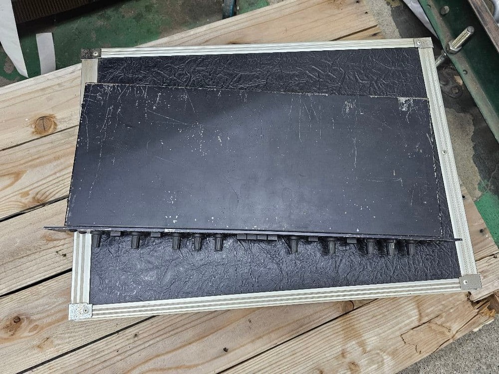 T.C.ELECTRONIC CHORUS TC1210 688258