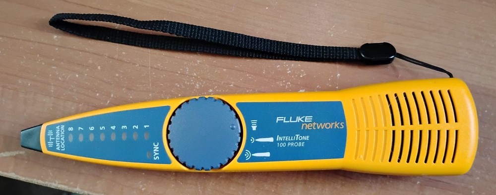 Fluke Networks IntelliTone 100 Toner and Probe