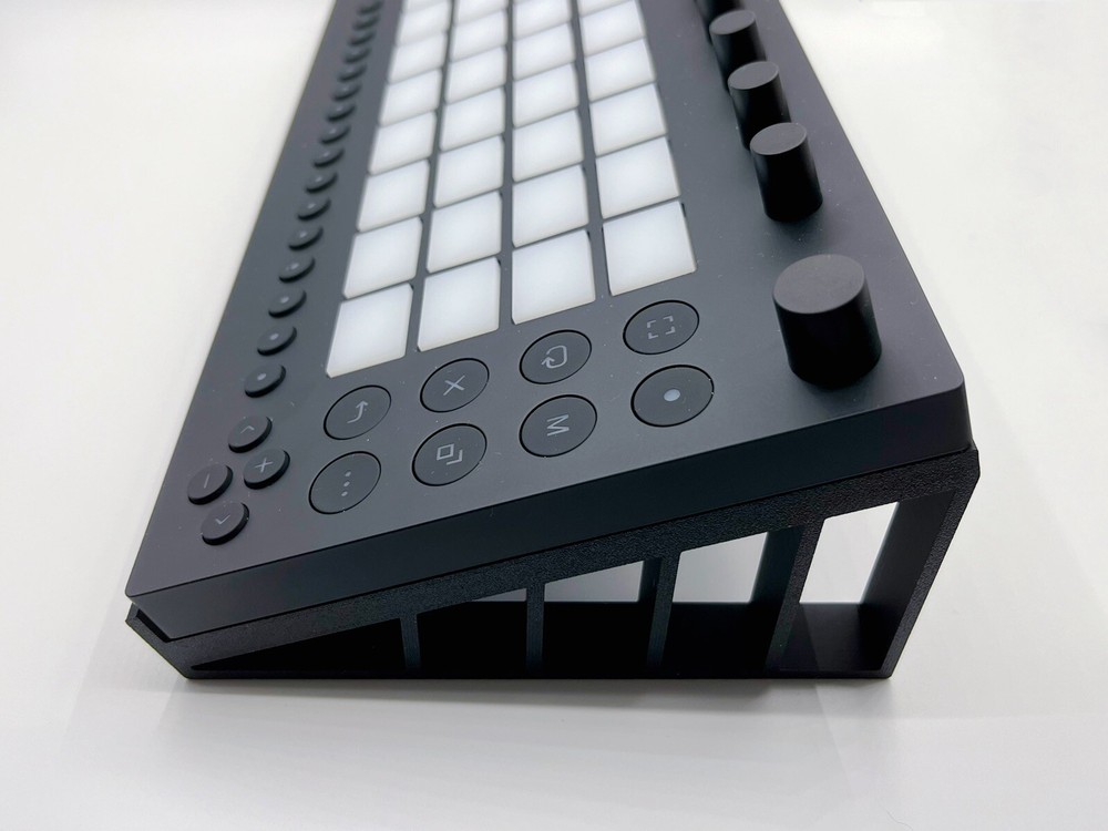 Ableton Move Stand | Rest-On Design | Designed By PINE