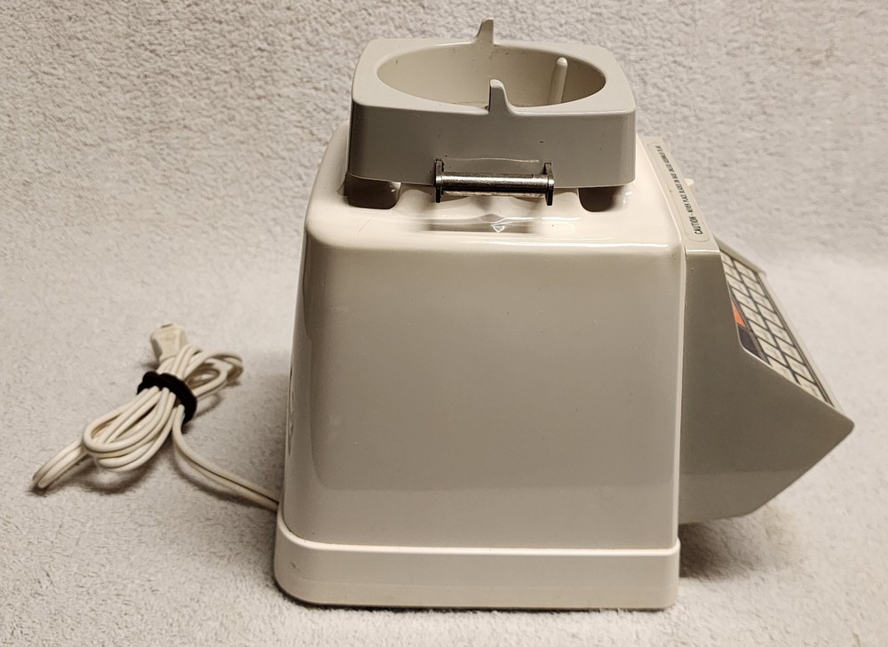 Oster 16 Speed Electronic Touch Control Kitchen Center Blender Mixer Base Tested