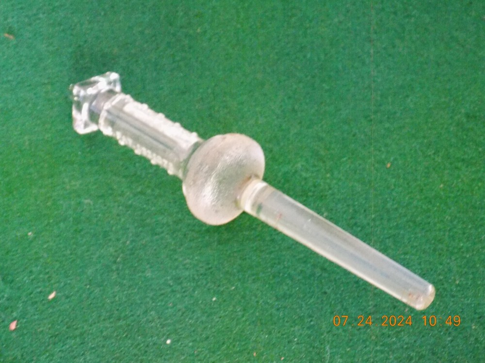 Vintage pressed glass new cory rod