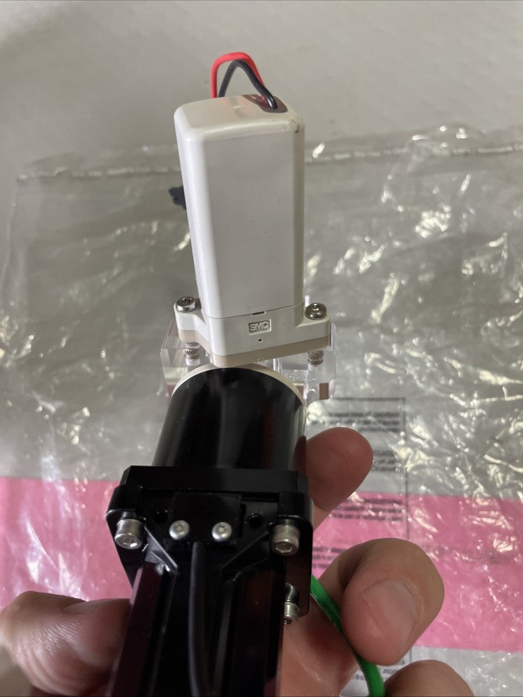 IVEK 330155-112 2000uL Pump G7