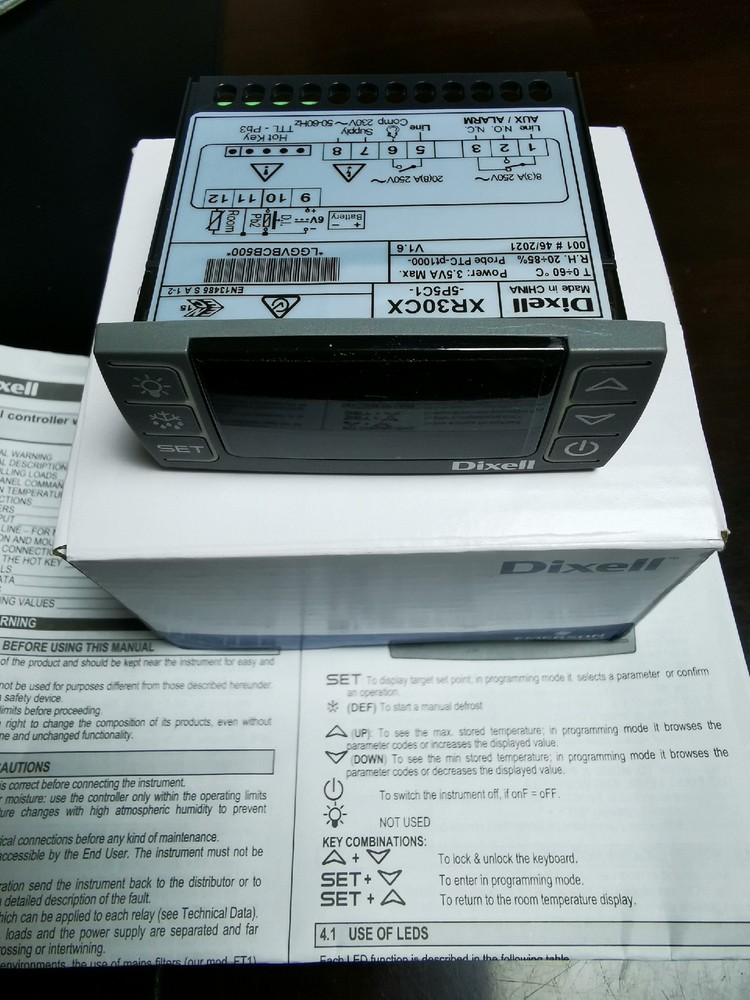 1PCS NEW XR30CX-5P5C1 temperature controller