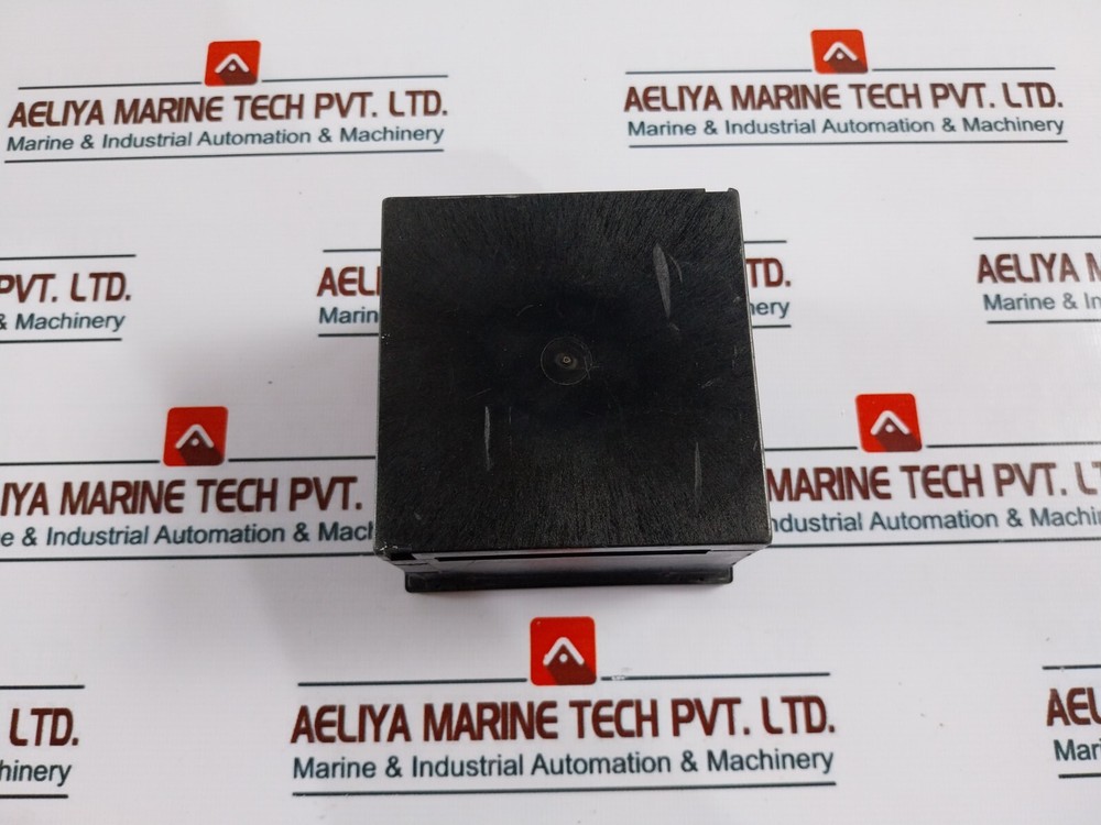 Deif 0-600V Analog Voltage Meter