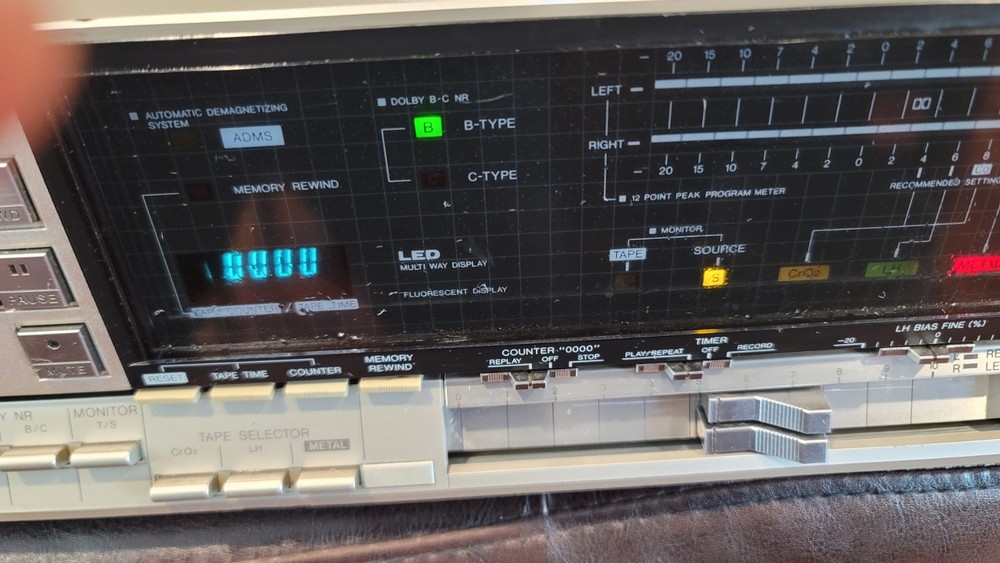 Aiwa AD 3700U Cassette Deck