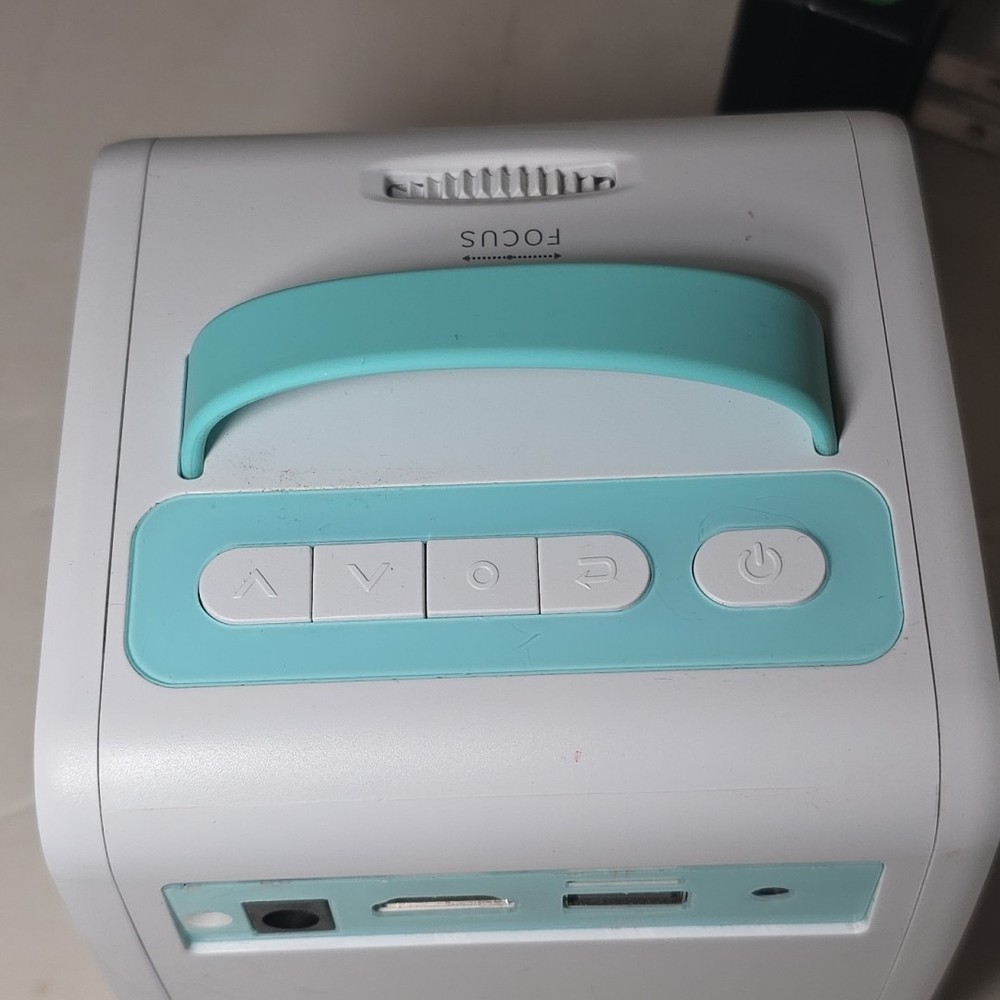 Meyoung Mini Projector Cube With Speakers, HDMI / USB Inputs