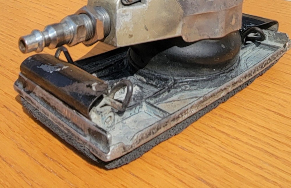 palm srnder Black & Decker H.D. Jitterbug Sander No. 6166