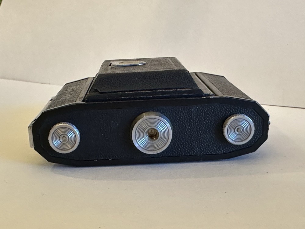 DAIICHI OPTICAL ZENOBIA FOLDING CAMERA from Japan Includes Leather Case