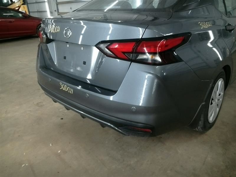 VERSA 2021 High Mounted Stop Light 104569097