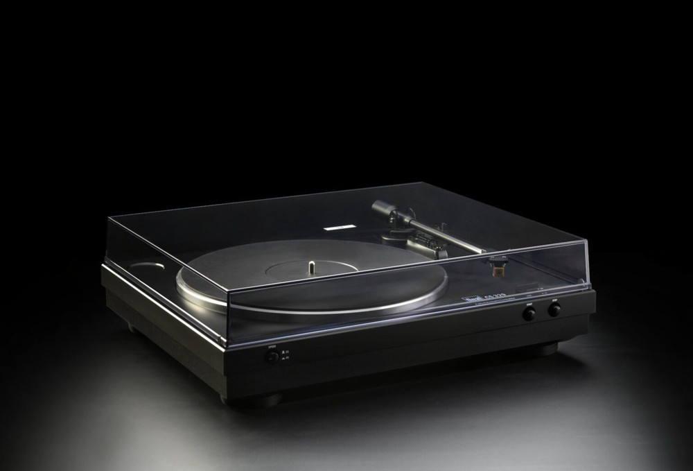 Dual CS 329 Fully Automatic Plug & Play Belt-Drive Turntable