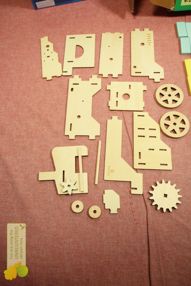 KiwiCo Domino Machine: Educational Science & Engineering Toy