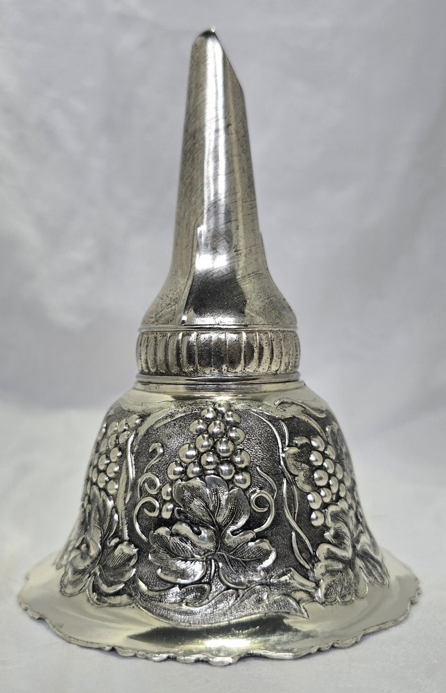 Silver Plated Wine Aerator (Grape Clusters on Gables)