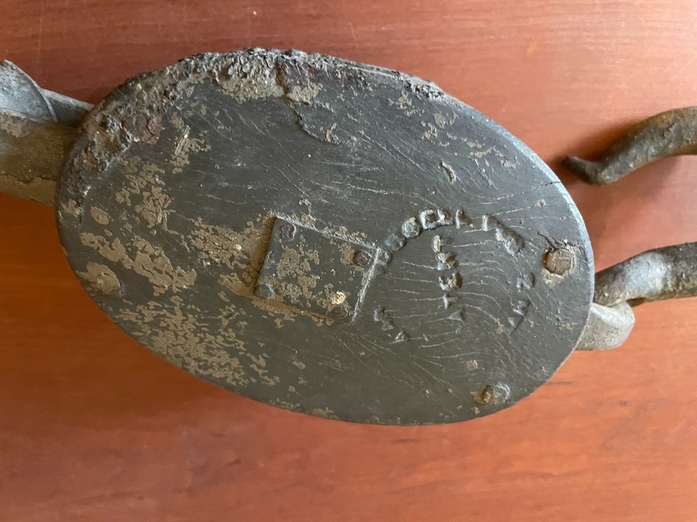 Antique pulley, single, wood, cast iron hook