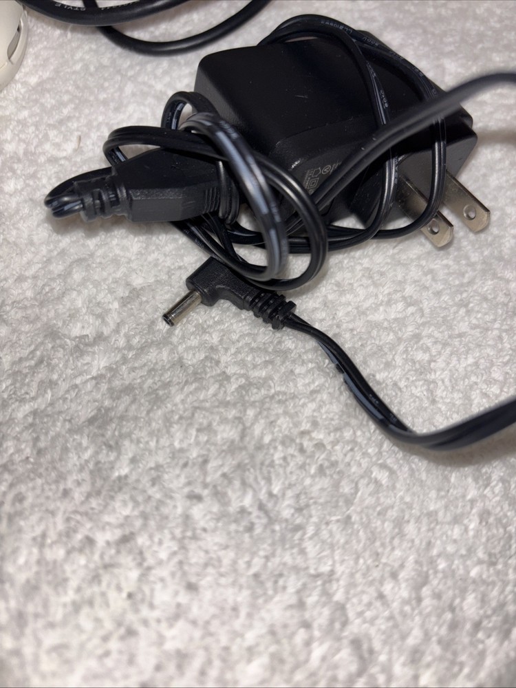 Texas Instruments TI-84 Plus Silver Edition Graphing Calculator - Tested