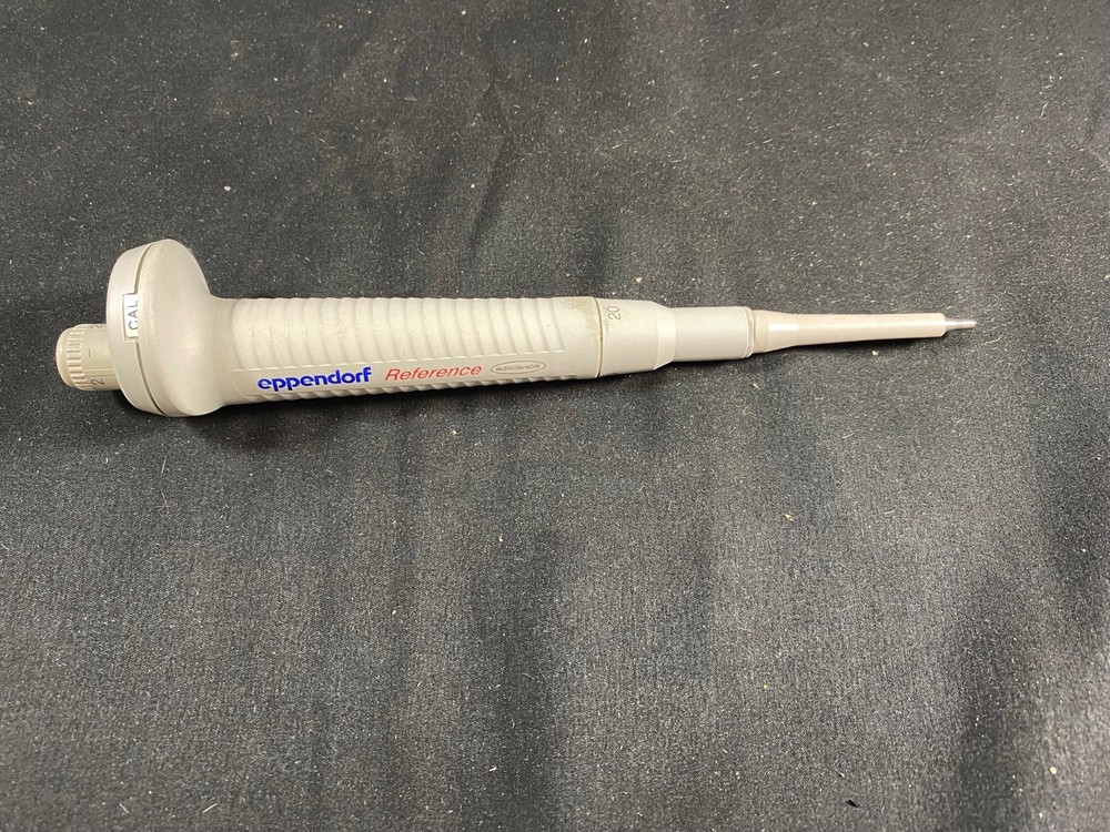 EPPENDORF 2-20uL Reference Adjustable Volume Single Channel Pipette