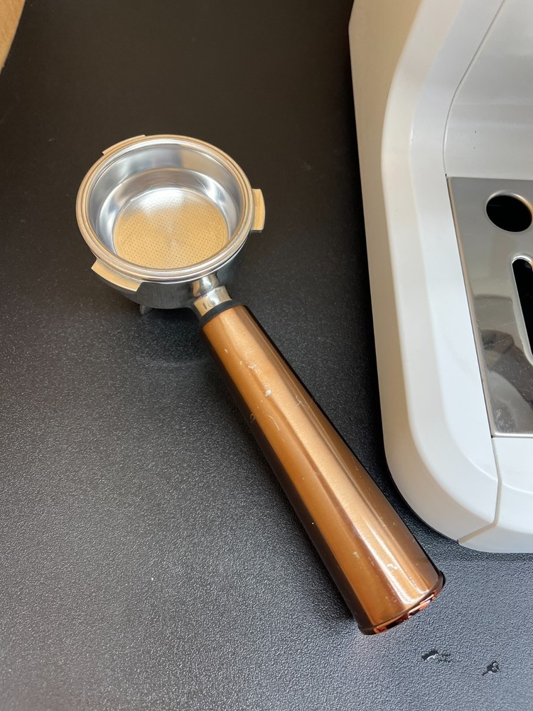 Café Bellissimo Semi Automatic Espresso Machine -White-WiFi Connected