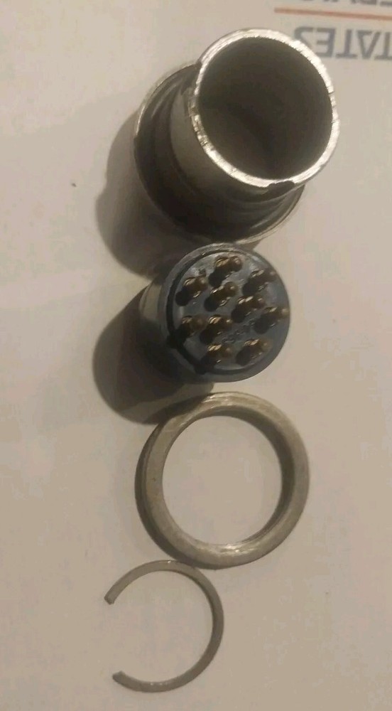 Vintage RADIO RECEIVER TRANSMITTER PRC-6 PART ( MICROPHONE PLUG ONLY )