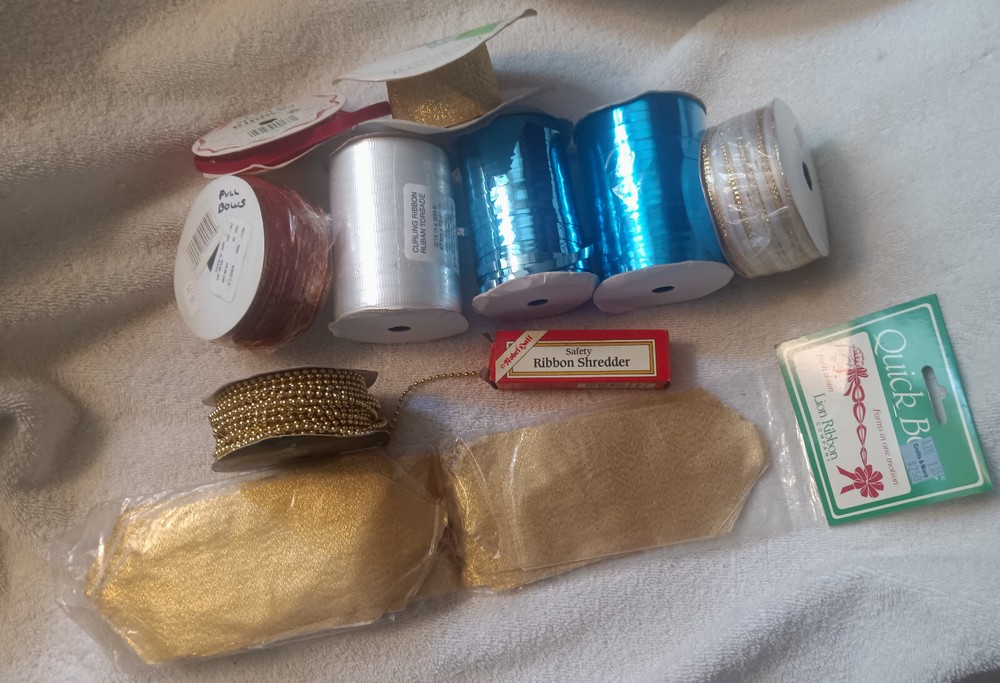 Crafting Bow Making Lot  Shredder Pull Bows Curling Ribbon