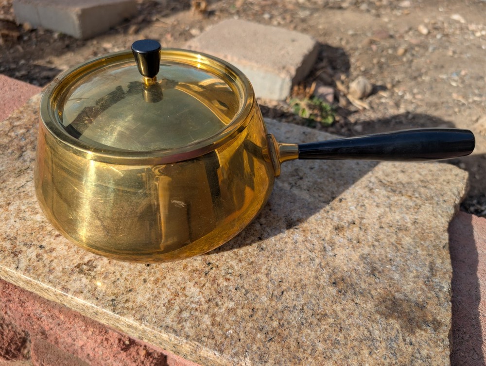 Spring - Switzerland Pot & Lid