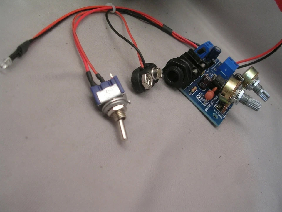 BUILT MINI CIGAR BOX AMP KIT, 9V, W/UPGRADED SPEAKER-CUSTOM BUILT