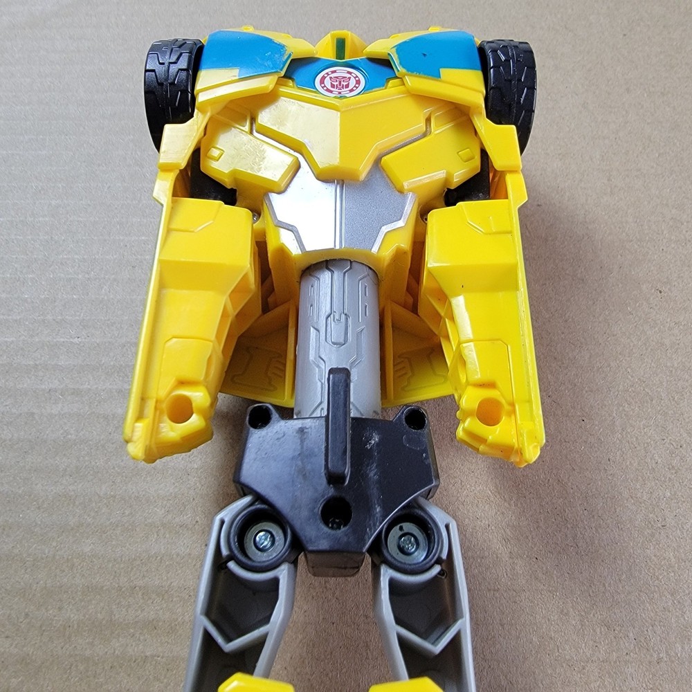 Transformers Robots In Disguise Bumblebee complete Hasbro Warrior Class RID 2015