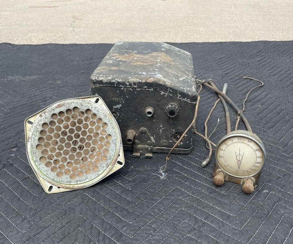 1937 Ford Accessory AM Radio w/ Head Controller & Speaker FOMOCO
